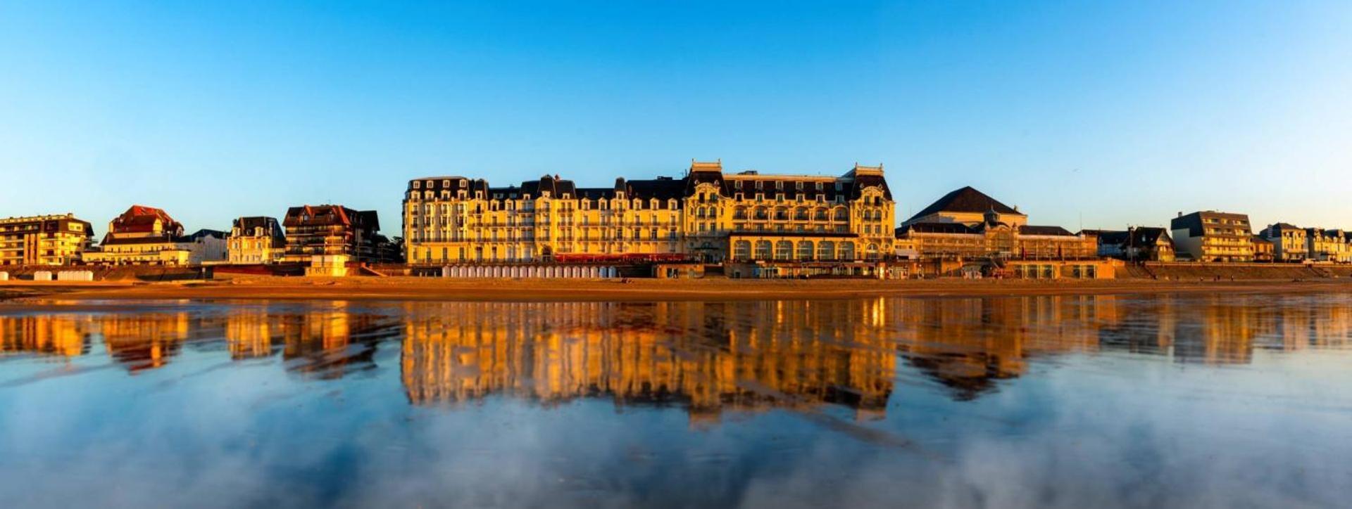 La Maison Du Pays D'Auge Troarn Ngoại thất bức ảnh